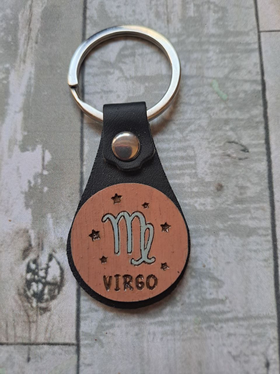 Llavero Zodiaco Madera y Cuero - Imagen 3