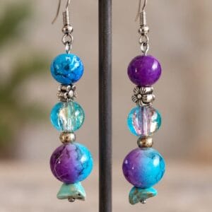 Pendientes Violeta de Mar en soporte.